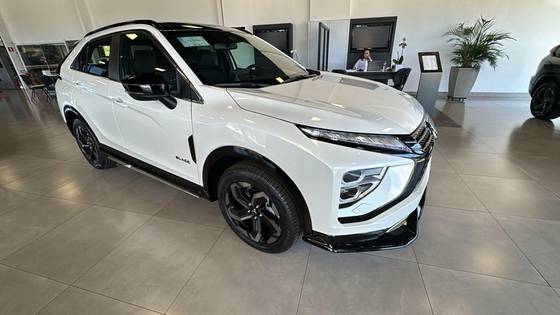 MITSUBISHI ECLIPSE CROSS 1.5 MIVEC TURBO GASOLINA HPE BLACK CVT